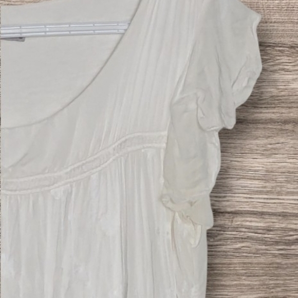 Women's (Medium) White Lightweight Embroidered Boho Lined Sleeveless Blouse - Picture 5 of 16